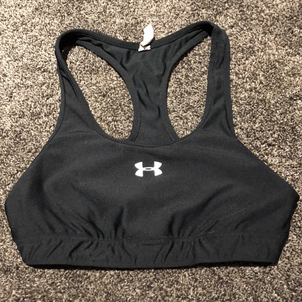 Medium black under armour sports bra